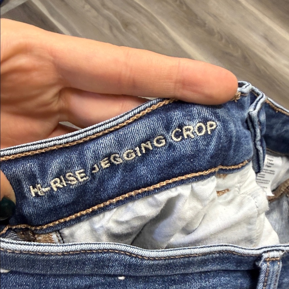 American Eagle Outfitters high rise crop Denim Jeans size 8